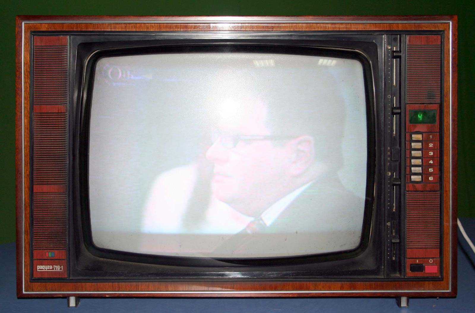 Телевизор советских времен
