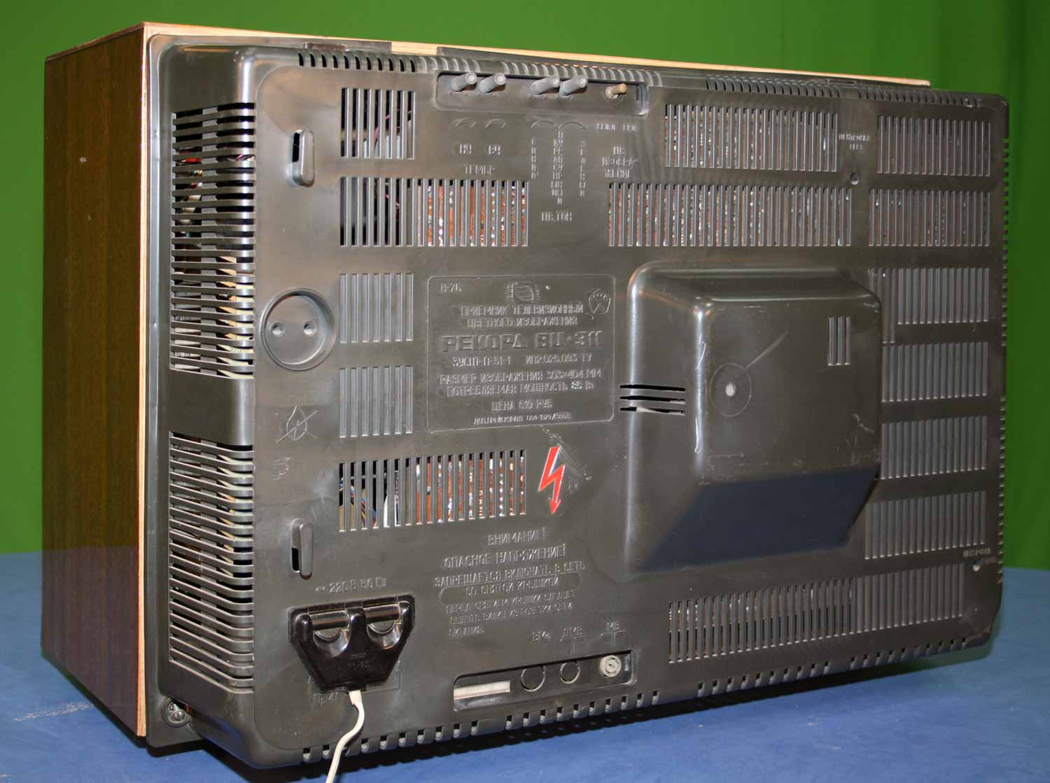 Файл:record-vc311.jpg — энциклопедия руниверсалис